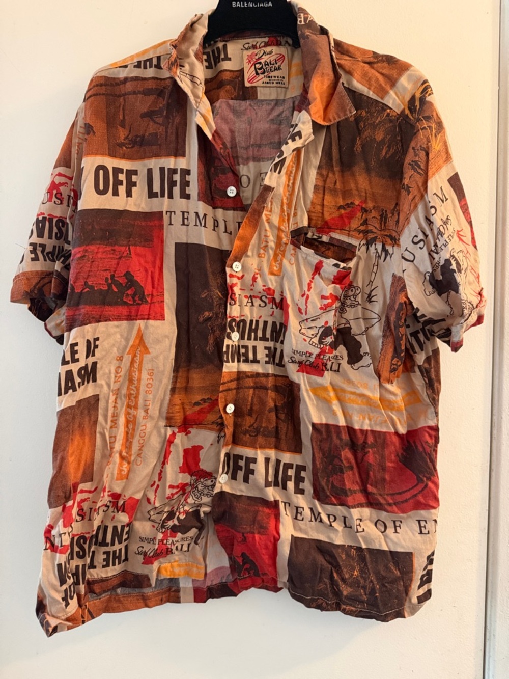 Vintage Graphic Short Sleeve Button-Up Shirt in Brown Red Cream